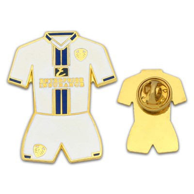 Altar Server Ntau Xim Hla Lapel Pins